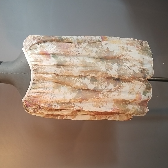 100% Silk size large flowing top, blouse, muted floral sheer sequins - Picture 3 of 12